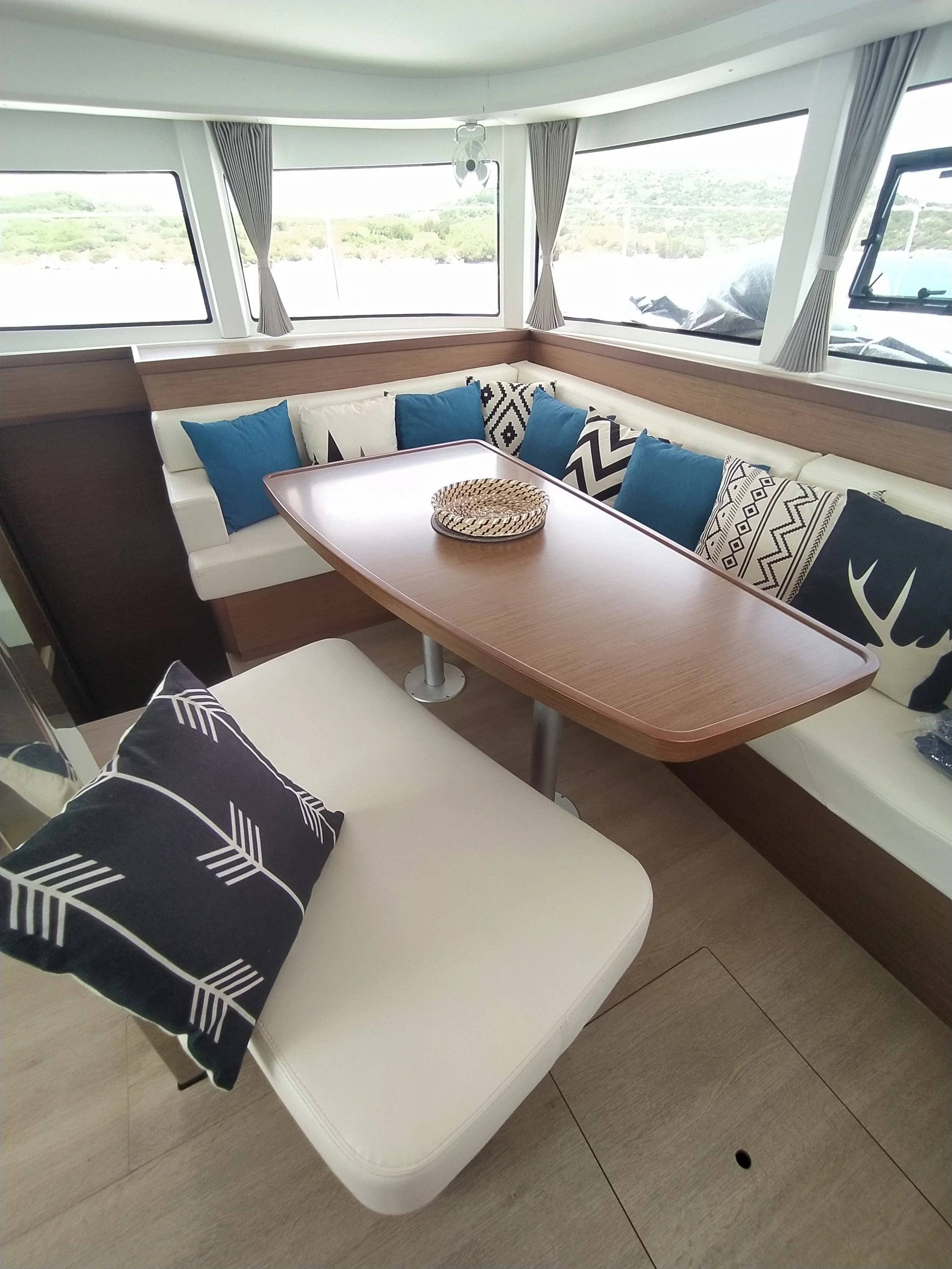 Lagoon 42 (Mare)  - 3