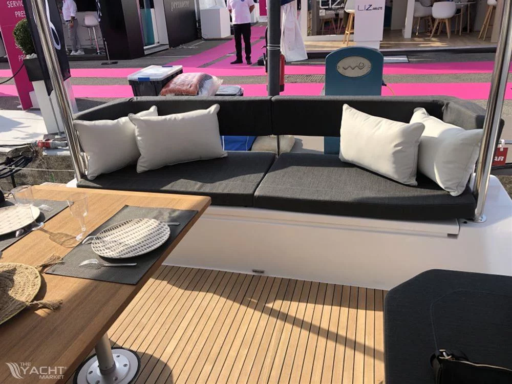 Aventura 37 (Manalua) Interior image - 44