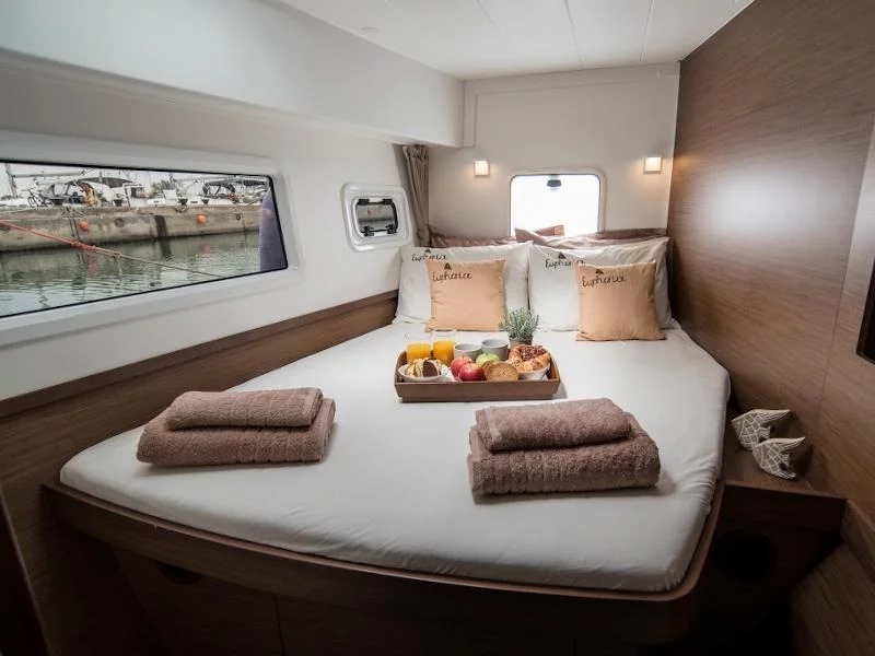 Lagoon 42 (Euphoria) Bedroom2 - 18