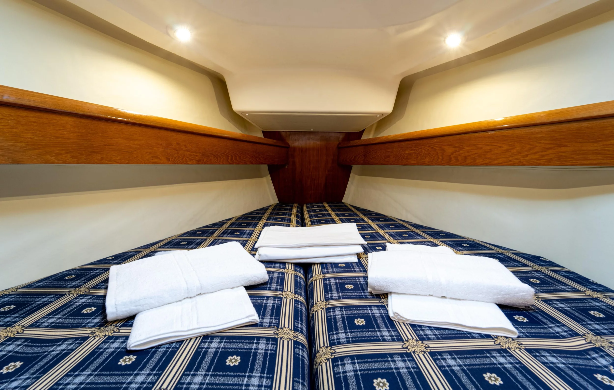Sun Odyssey 43 (Tatanos)  - 9