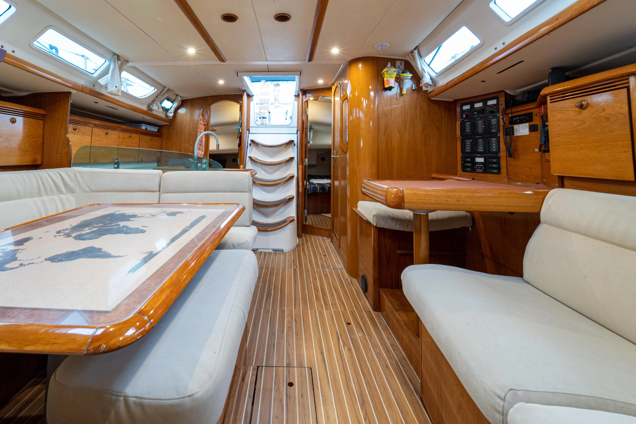 Sun Odyssey 43 (Tatanos)  - 19