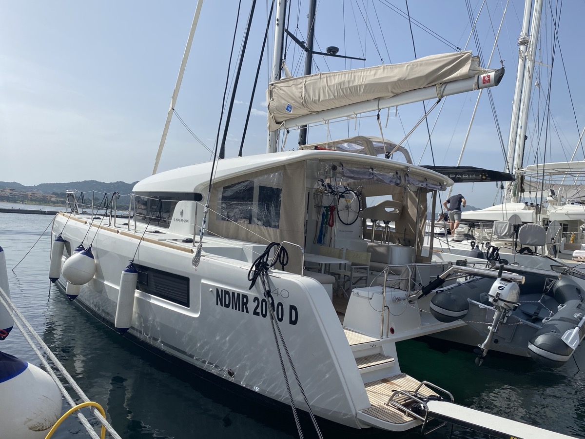 Photo #1 - Lagoon 40 (Koralia) en Portisco - 12289