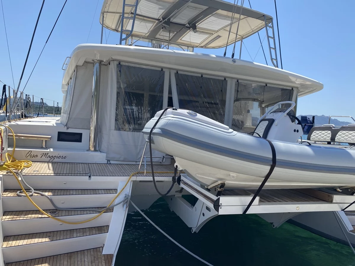 Lagoon 52F (5 cab) (Orsa Maggiore (AC, WM, , Inverter, Tender Lift))  - 15