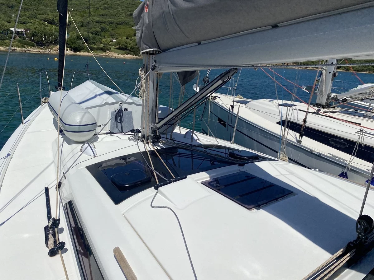 Dufour 390 Grand Large (Musica)  - 12