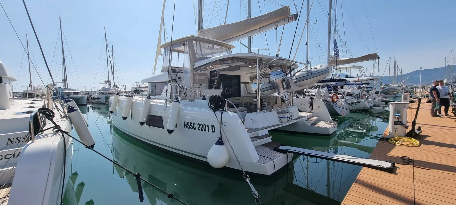 Lagoon 42 (Gamma Leonis)  - 16