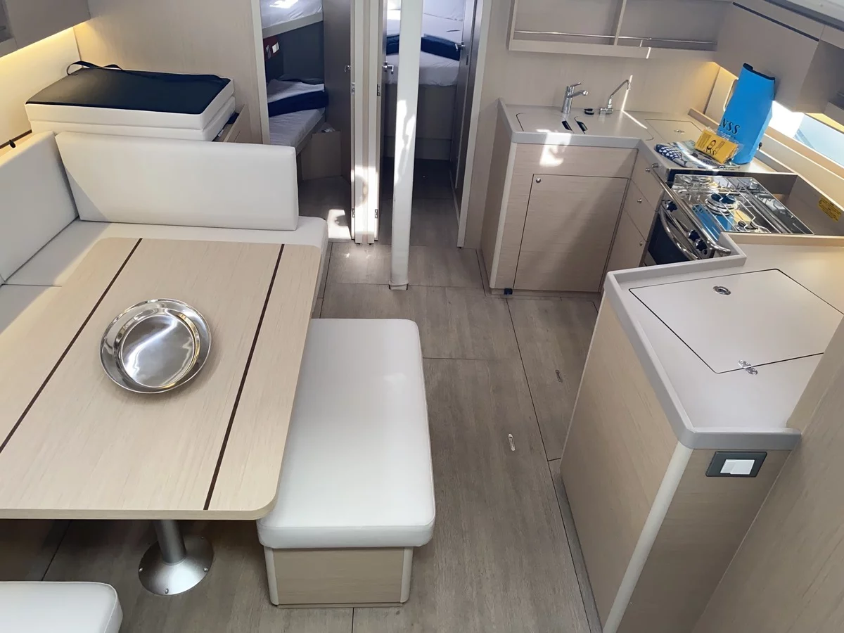 Oceanis 40.1 (4cab) (Blue Eyes II)  - 26