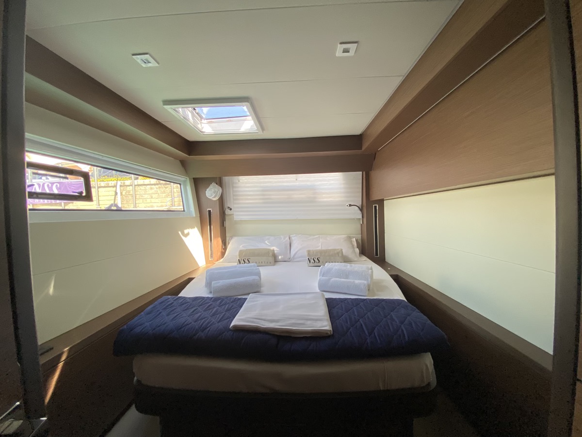 Photo #6 - Lagoon 50 (Coraline) in Portorosa - 12237