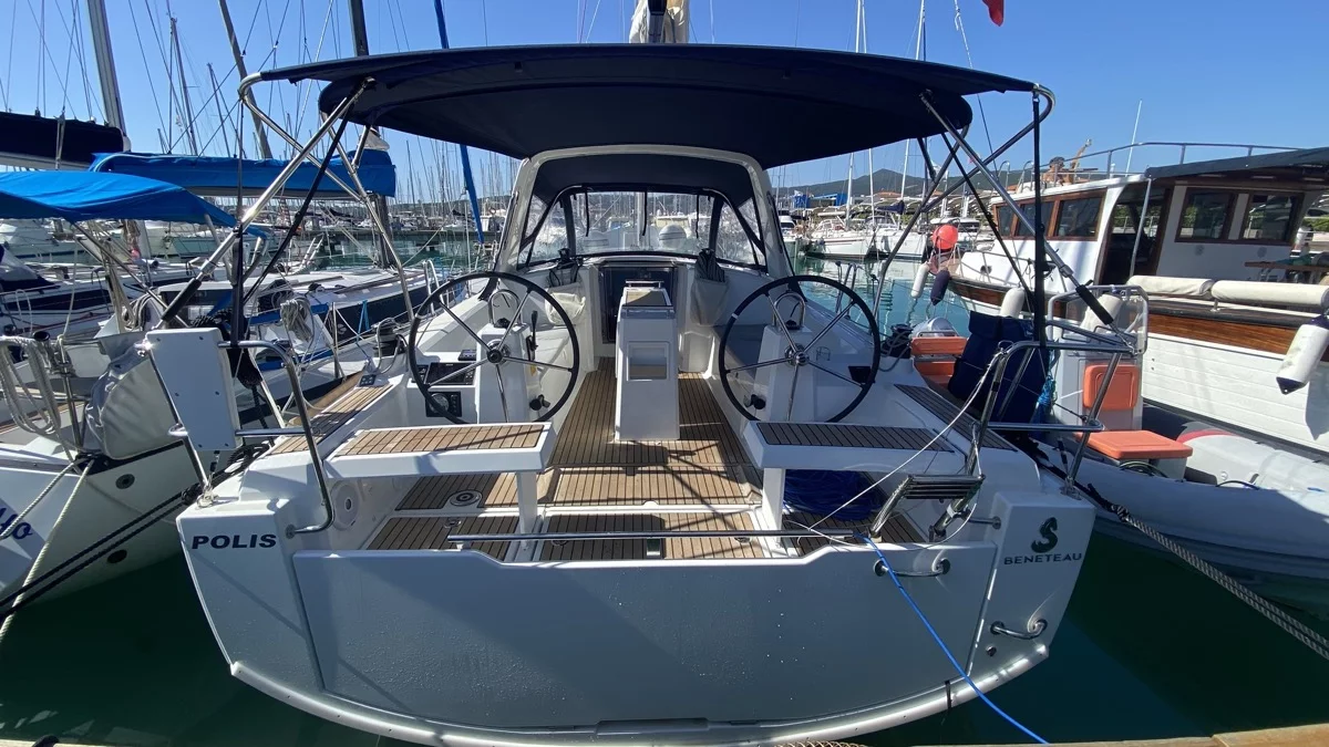 Oceanis 35.1 (Polis)  - 15