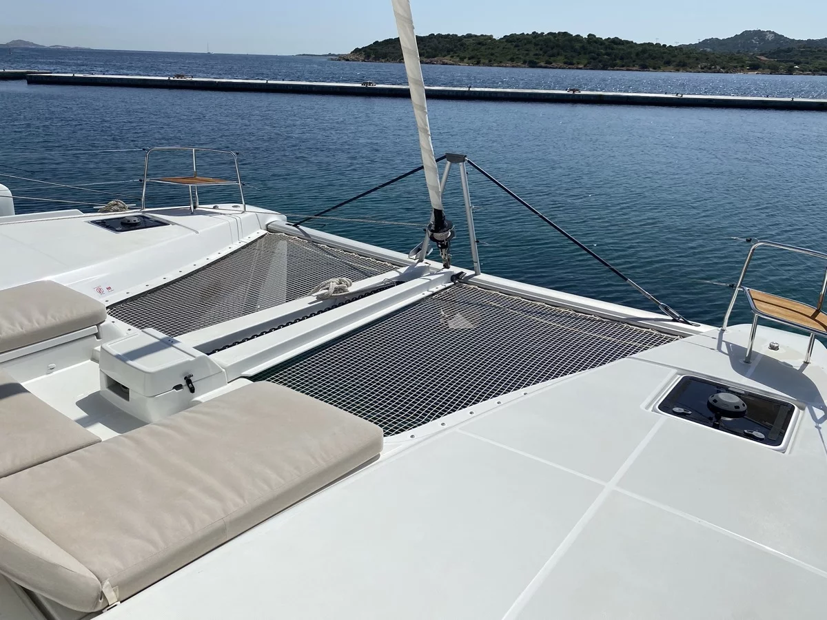 Lagoon 46 (Rolling Stones (, WM, , Inverter 12/220V))  - 13