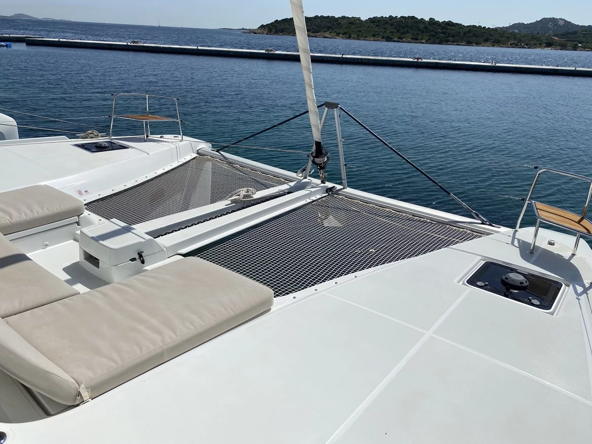 Lagoon 46 (Rolling Stones (, WM, , Inverter 12/220V))  - 19