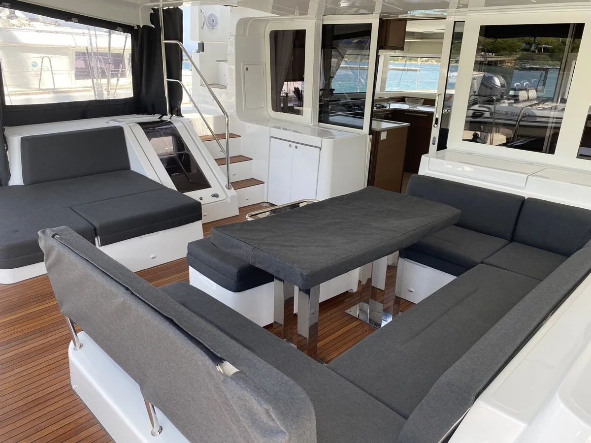 Lagoon 52F (5 cab) (Naka (, WM, , Inverter, Tender Lift))  - 22