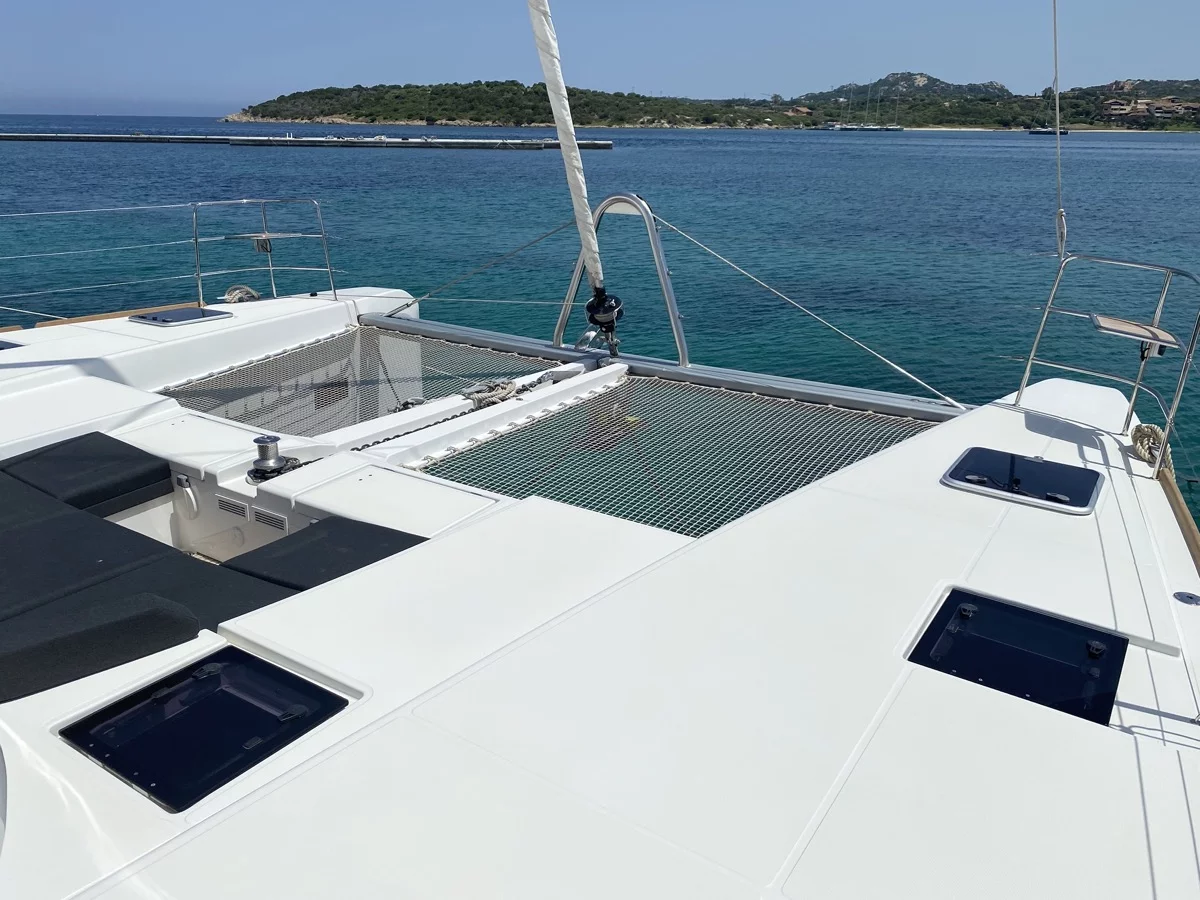Lagoon 52F (5 cab) (Naka (, WM, , Inverter, Tender Lift))  - 38