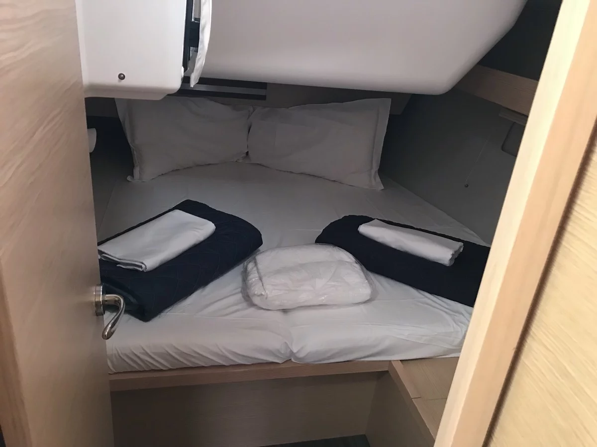 Dufour 430 Grand Large (Pavo)  - 12