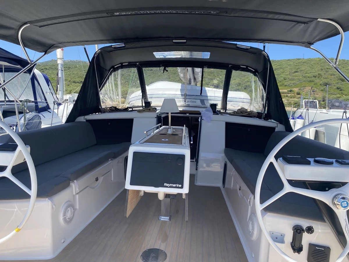 Dufour 430 Grand Large (Pavo)  - 8