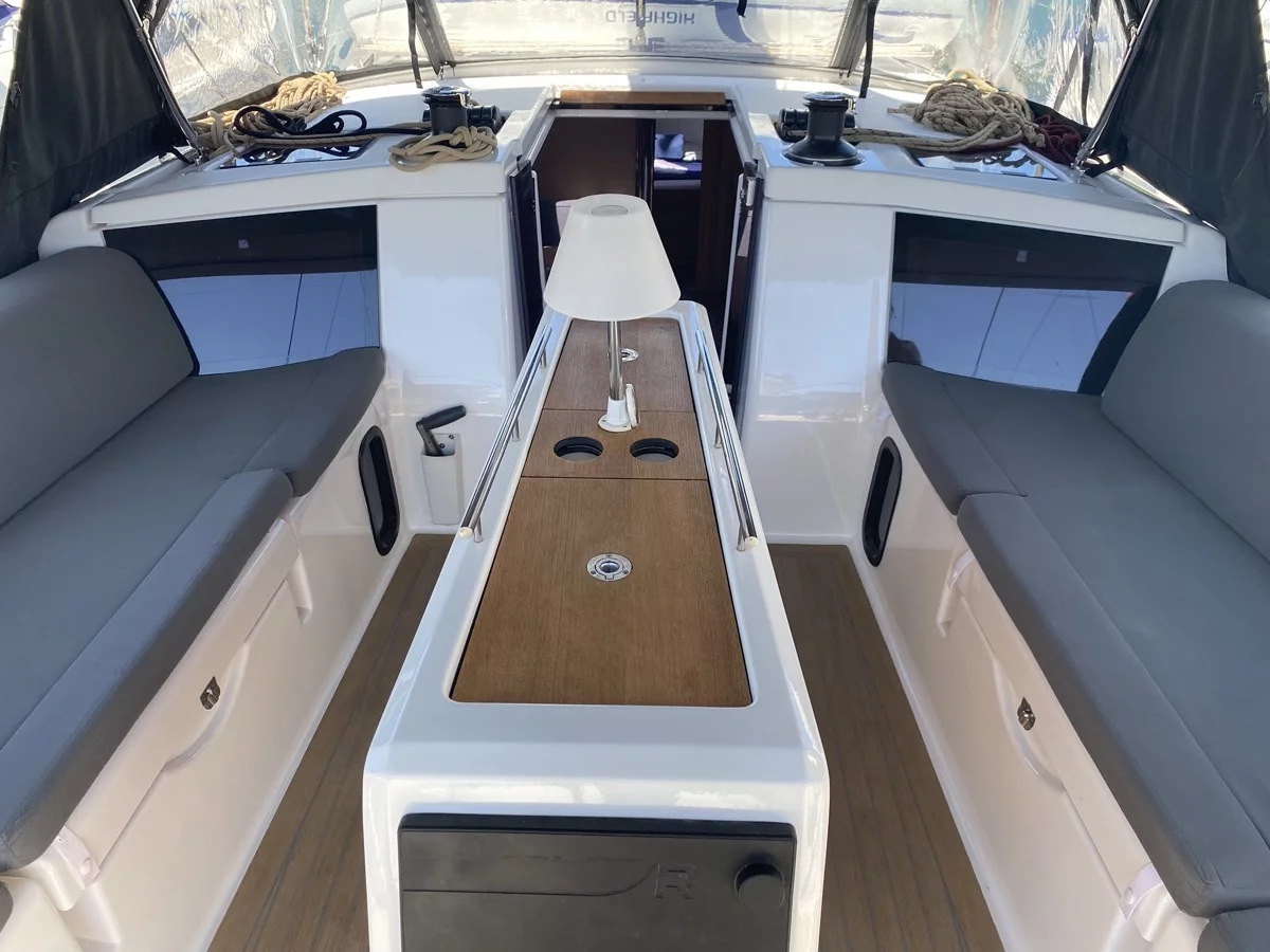 Dufour 430 Grand Large (Pavo)  - 17