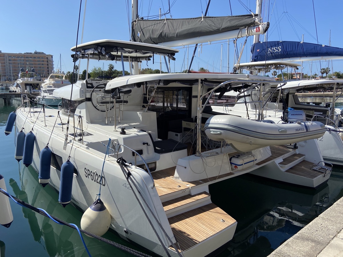 Photo #22 - Lagoon 42 (Blue Eyes (WM, Inverter, Fans)) en Portorosa - 11414