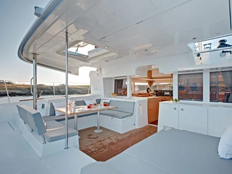 Lagoon 450 Flybridge (Caliente)  - 8