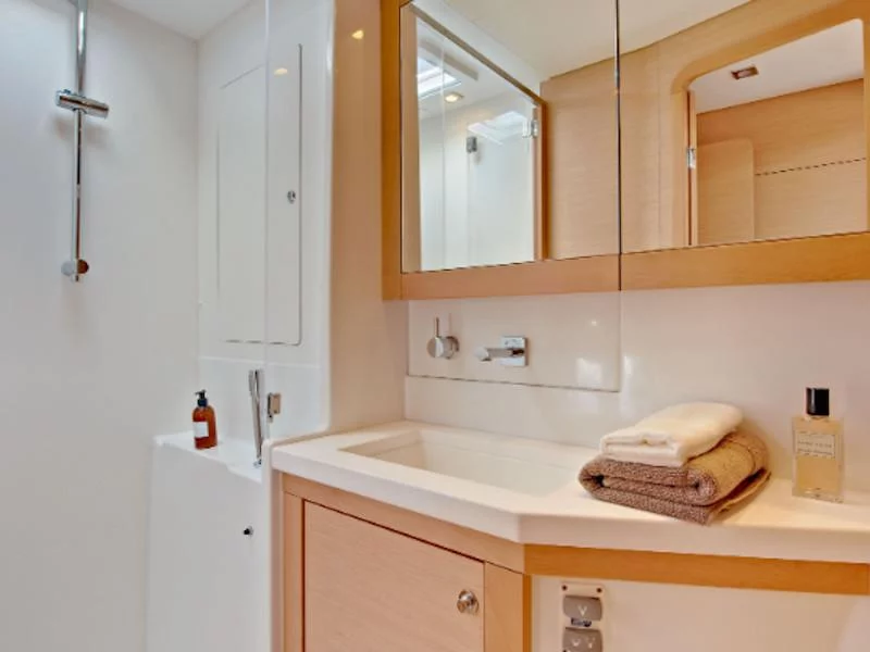 Lagoon 450 Flybridge (Caliente)  - 5