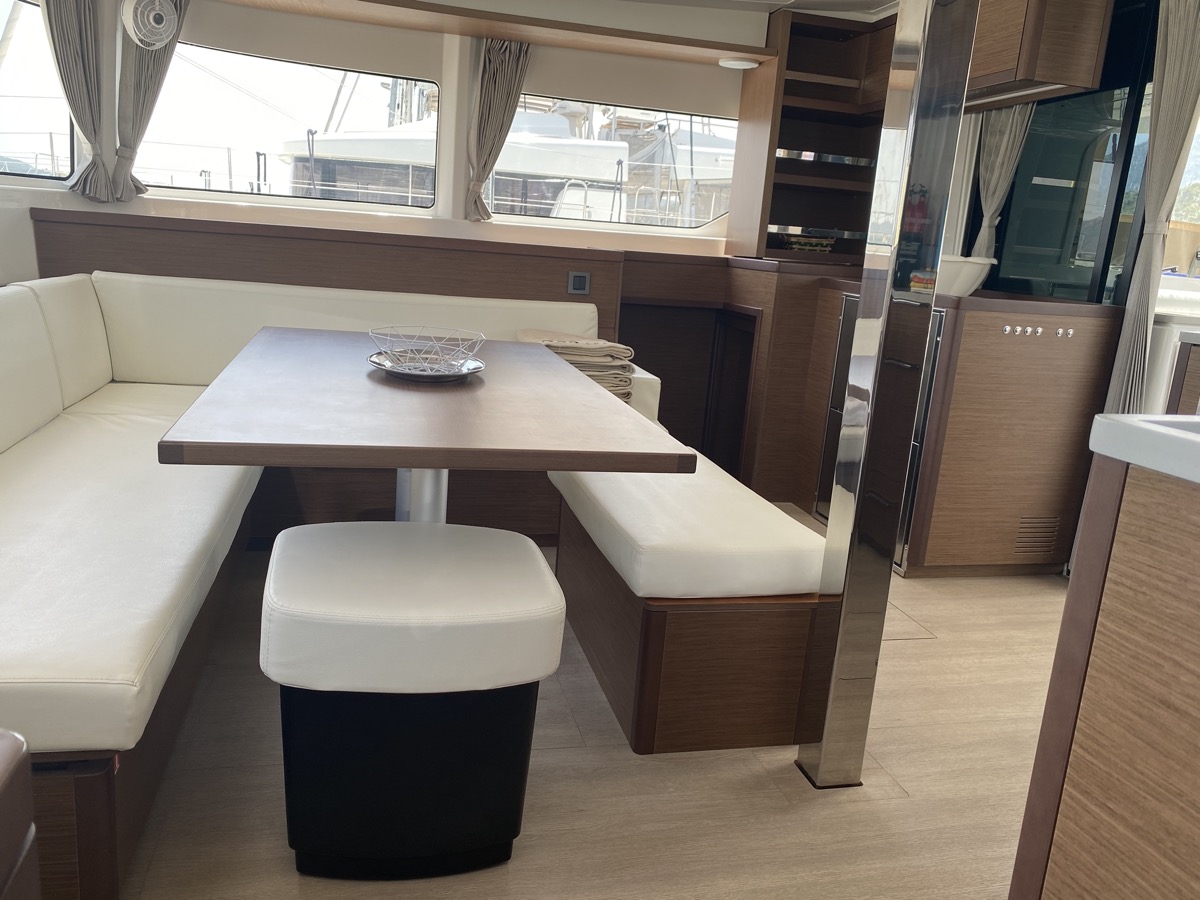 Photo #2 - Lagoon 46 (Blue Alma (, WM, , Inverter 12/220V)) in Portisco - 11411