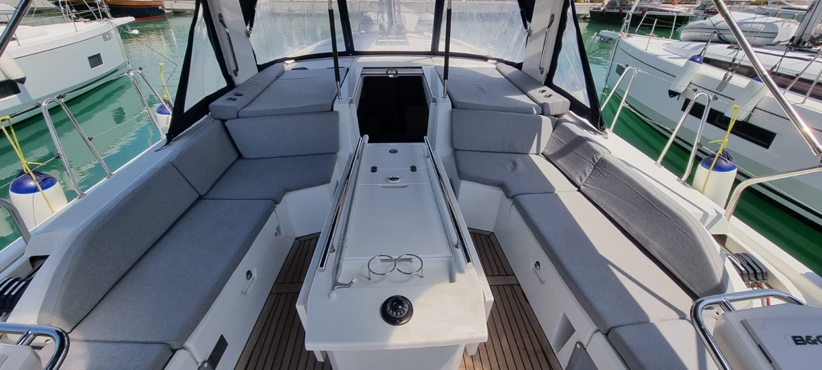 Photo #4 - Oceanis 46.1 (5 cab) (Sceptrum) in Salerno - 9792