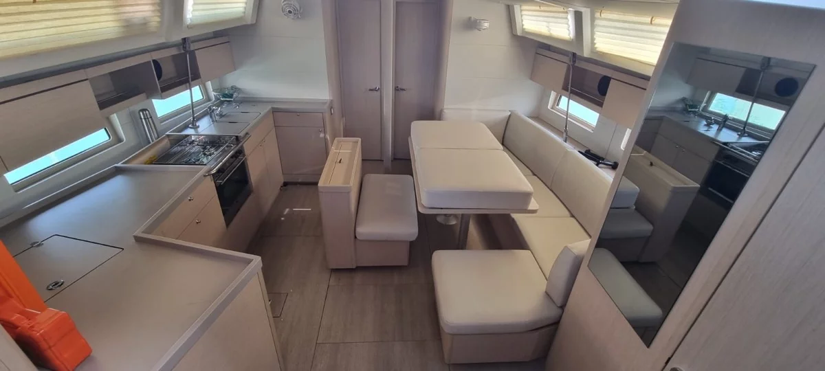 Oceanis 46.1 (5 cab) (Sceptrum)  - 10