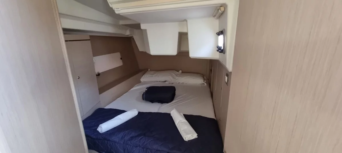 Oceanis 46.1 (5 cab) (Sceptrum)  - 18