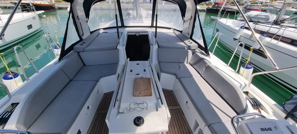 Oceanis 46.1 (5 cab) (Sceptrum)  - 14