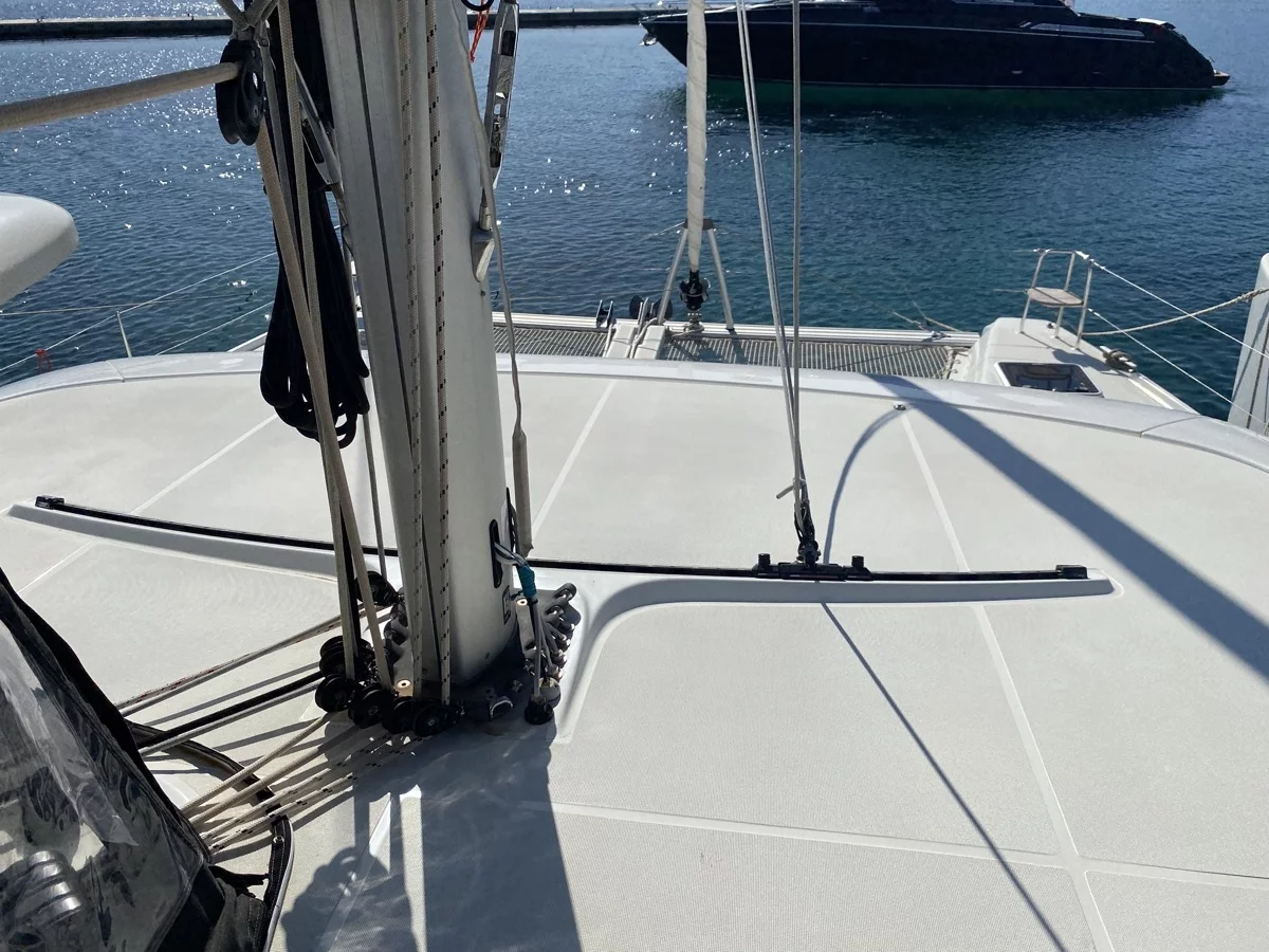 Lagoon 42 (Diadema (, WM, , Inverter))  - 38