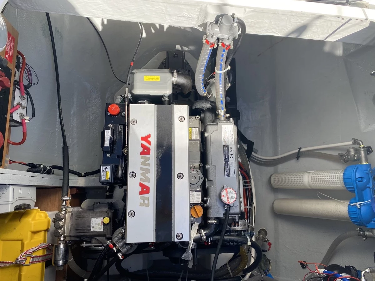 Lagoon 42 (Diadema (, WM, , Inverter))  - 26