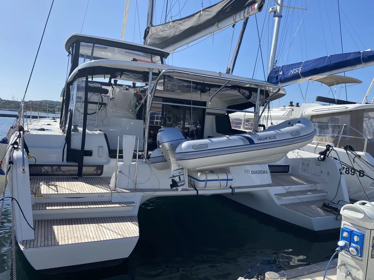 Lagoon 42 (Diadema (, WM, , Inverter))  - 17
