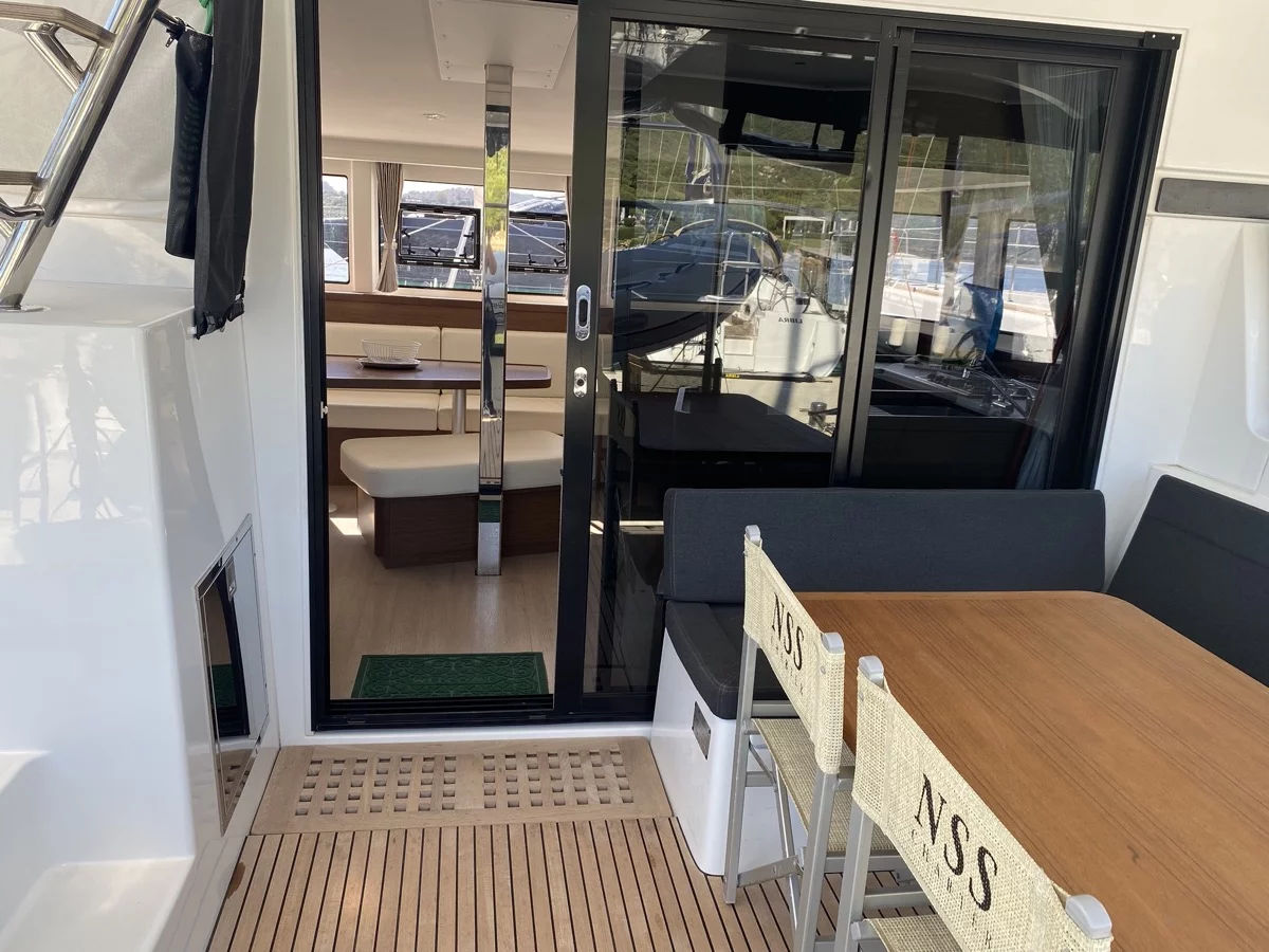 Lagoon 42 (Diadema (, WM, , Inverter))  - 30