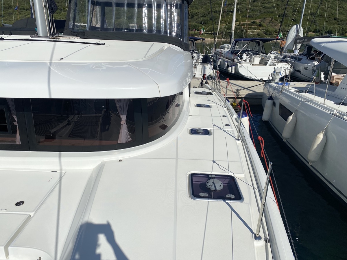 Photo #2 - Lagoon 42 (Diadema (, WM, , Inverter)) in Portisco - 9736