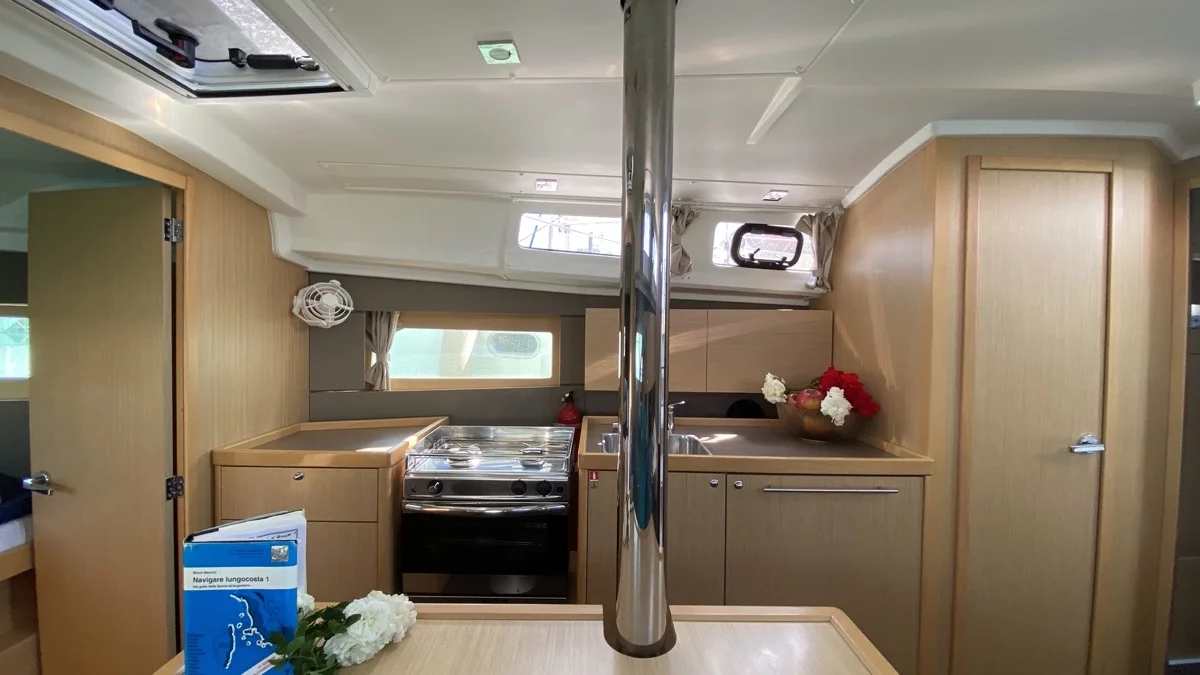 Oceanis 35.1 (Nodus)  - 10