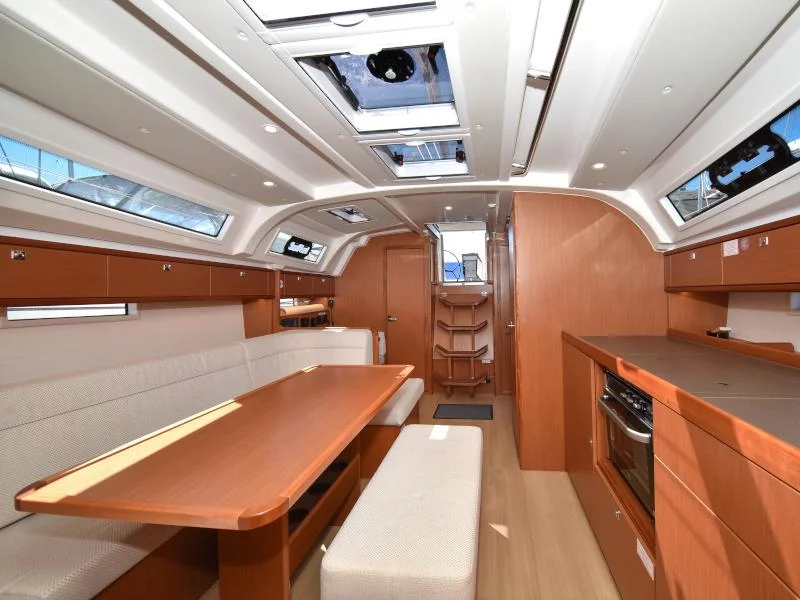 Bavaria Cruiser 41 (NIXIE) Interior image - 46
