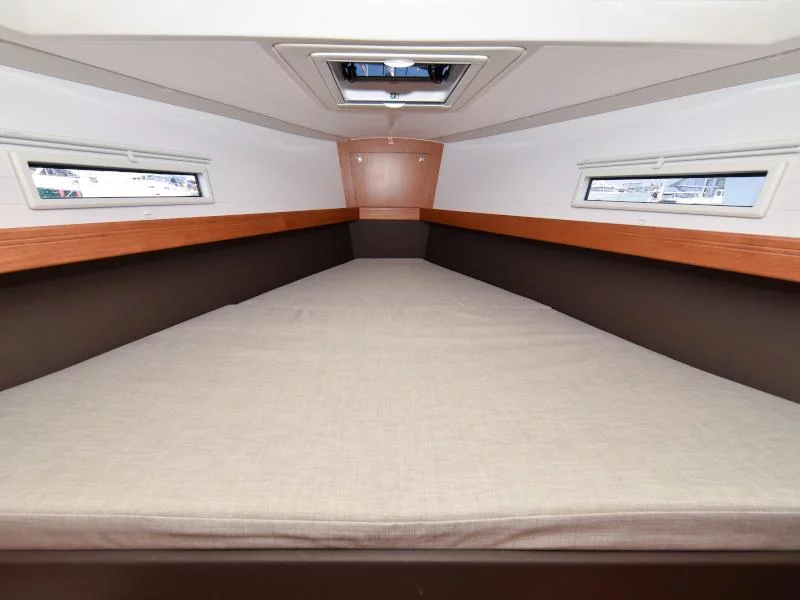 Bavaria Cruiser 41 (NIXIE)  - 65