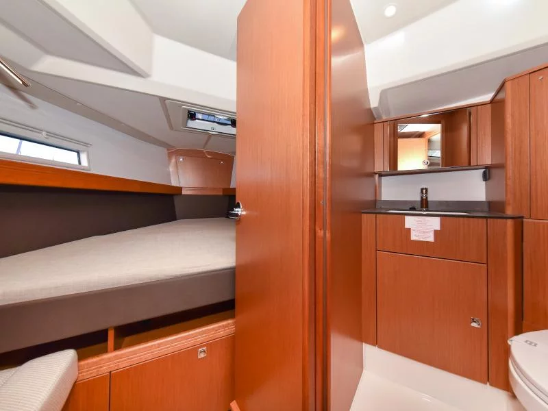 Bavaria Cruiser 41 (NIXIE)  - 30