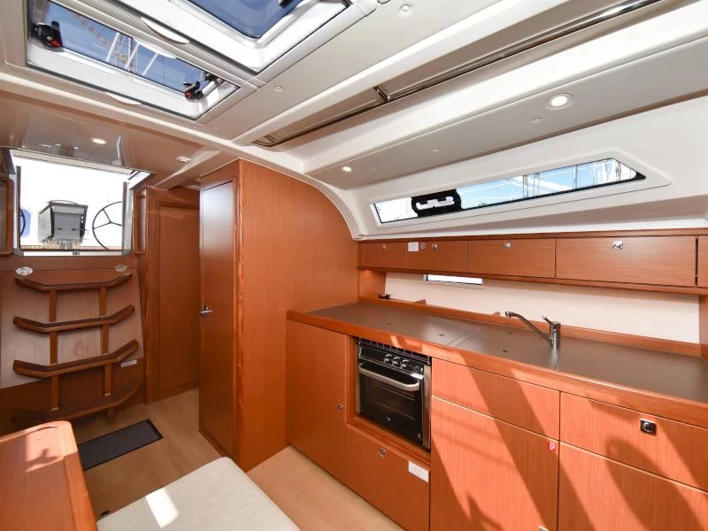 Bavaria Cruiser 41 (NIXIE)  - 56