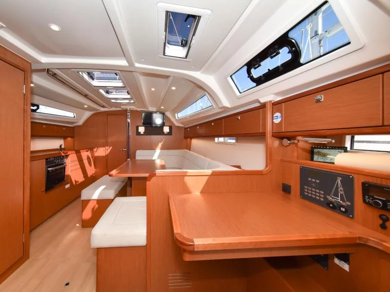 Bavaria Cruiser 41 (NIXIE)  - 68