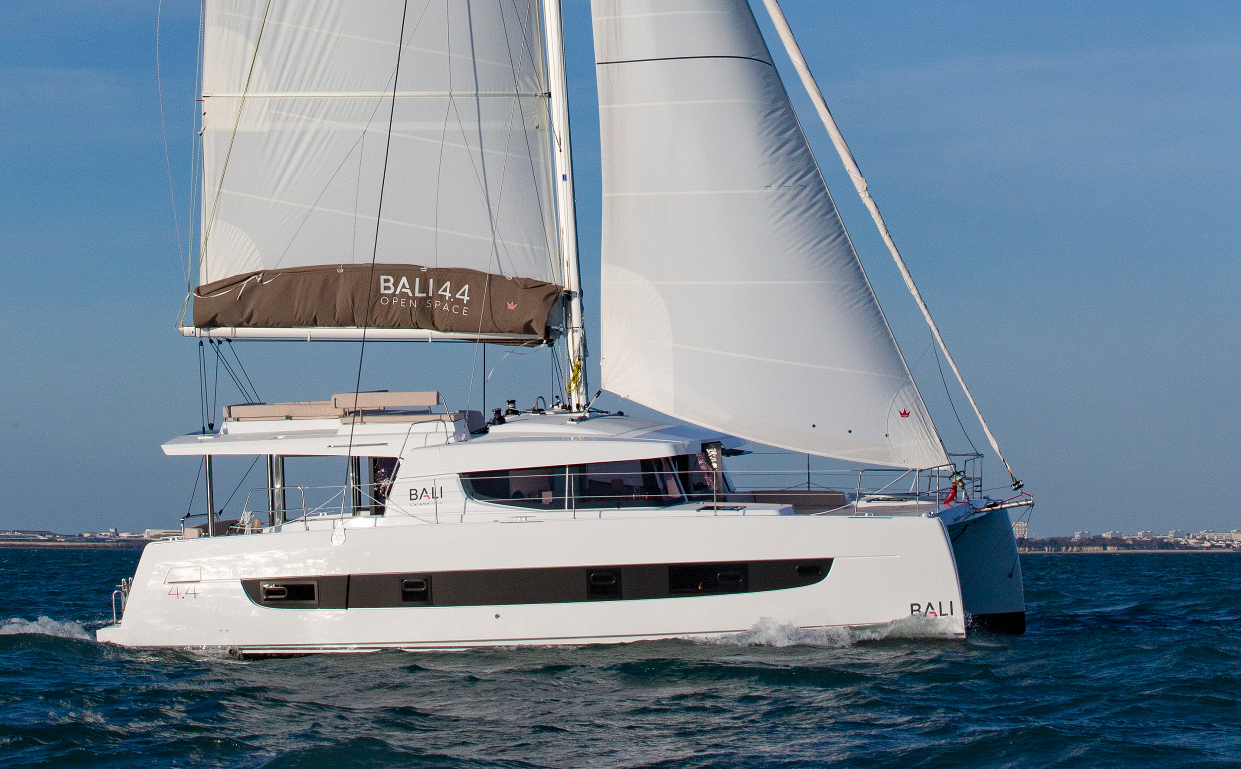 Photo #7 - Bali 4.4 & GEN & WM (Emmelia) en Atenas - 20769