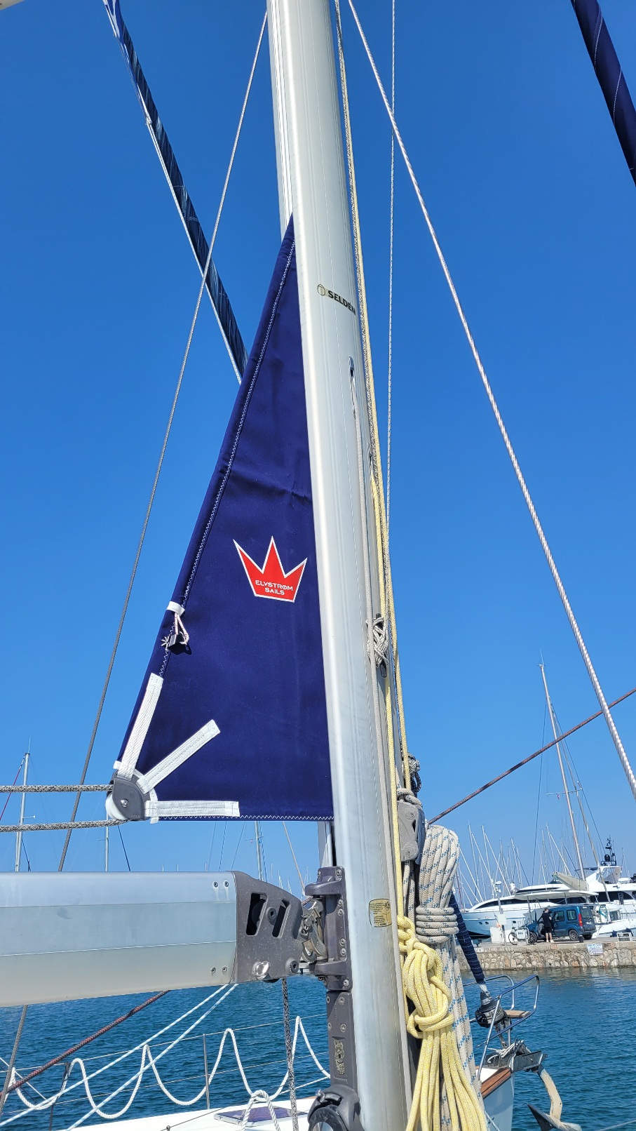 Photo #9 - Bavaria 40 (Black Pearl) in Atene - 19275