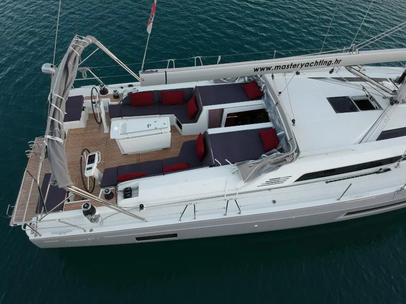 Oceanis 51.1 (GREY GOOSE)  - 45