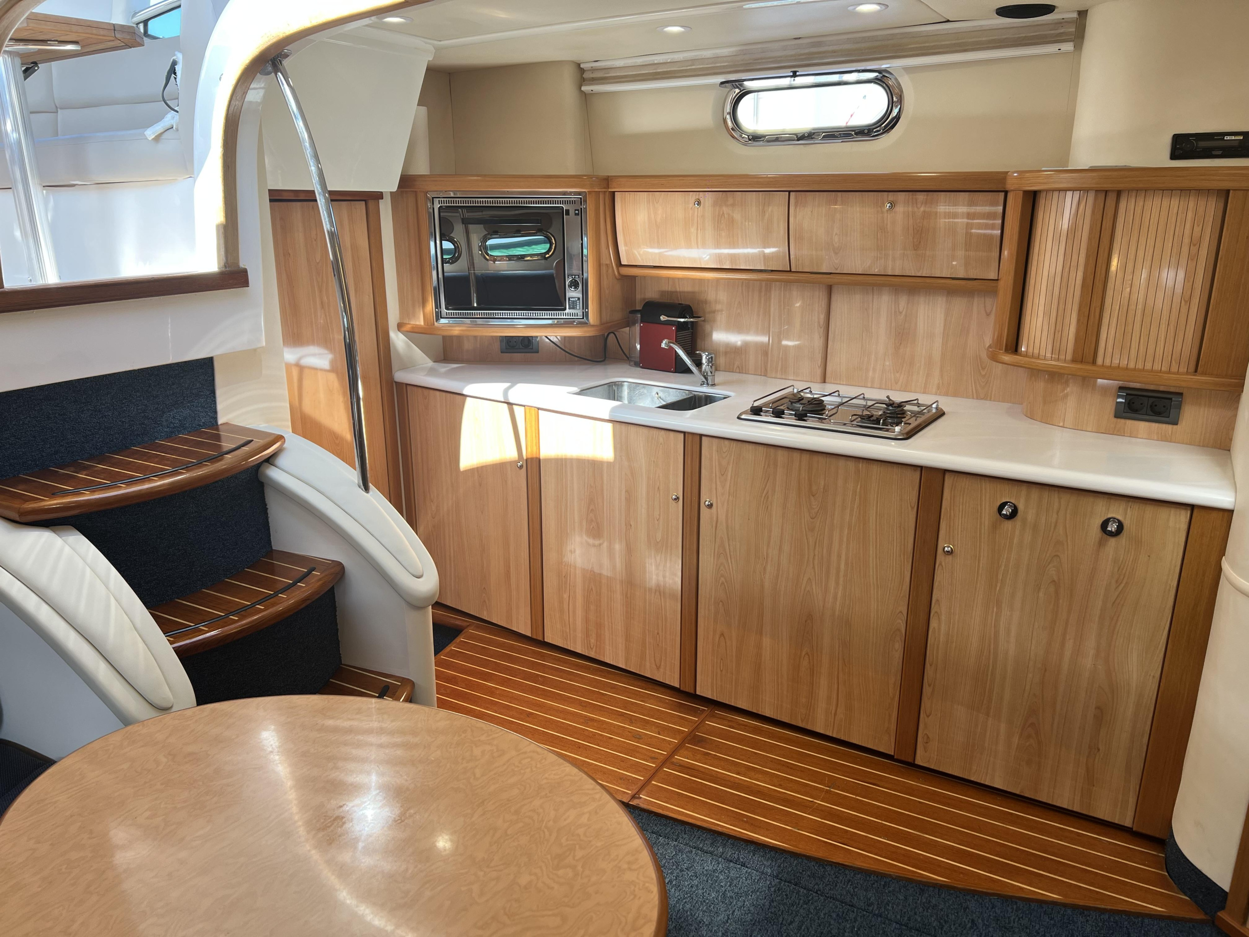 Photo #6 - Sealine S 42 (Orca) in Imperia - 14077