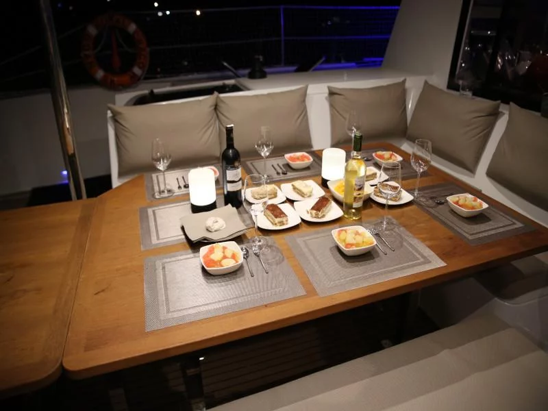 Saba 50 6+1 (Royal Cracow (crewed) SATURDAY) Interior image - 22