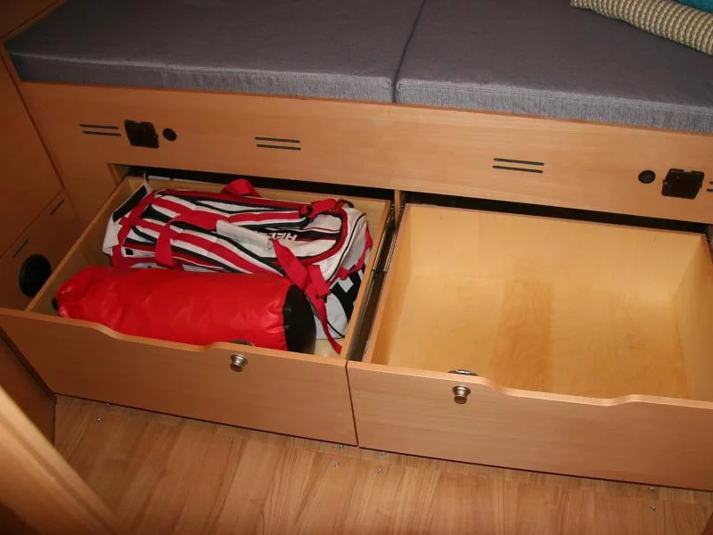Platinum 989 (Platinum 989 Flybridge (Premiera))  - 15