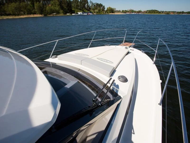 Platinum 989 (Platinum 989 Flybridge (Premiera))  - 4