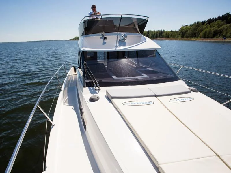 Platinum 989 (Platinum 989 Flybridge (Premiera))  - 6