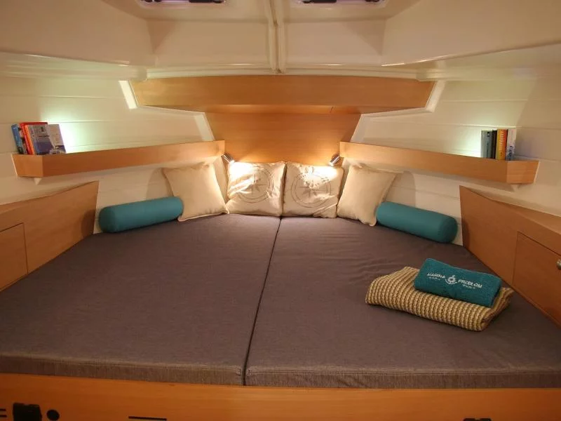 Platinum 989 (Platinum 989 Flybridge (Premiera))  - 3