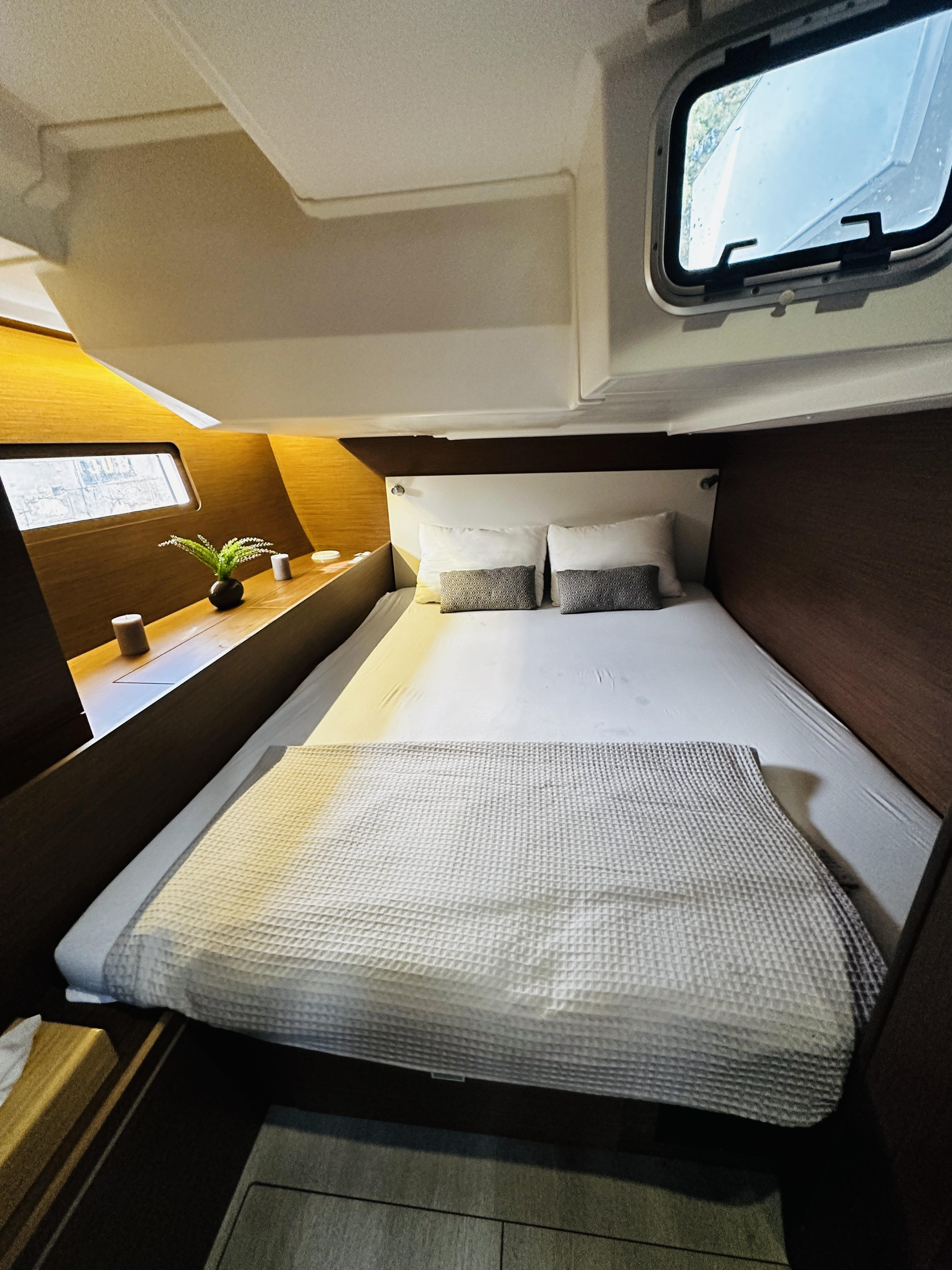 Photo #3 - Oceanis 51.1/ 3 cabins - owner's version (Okeanos) en Atenas - 11083