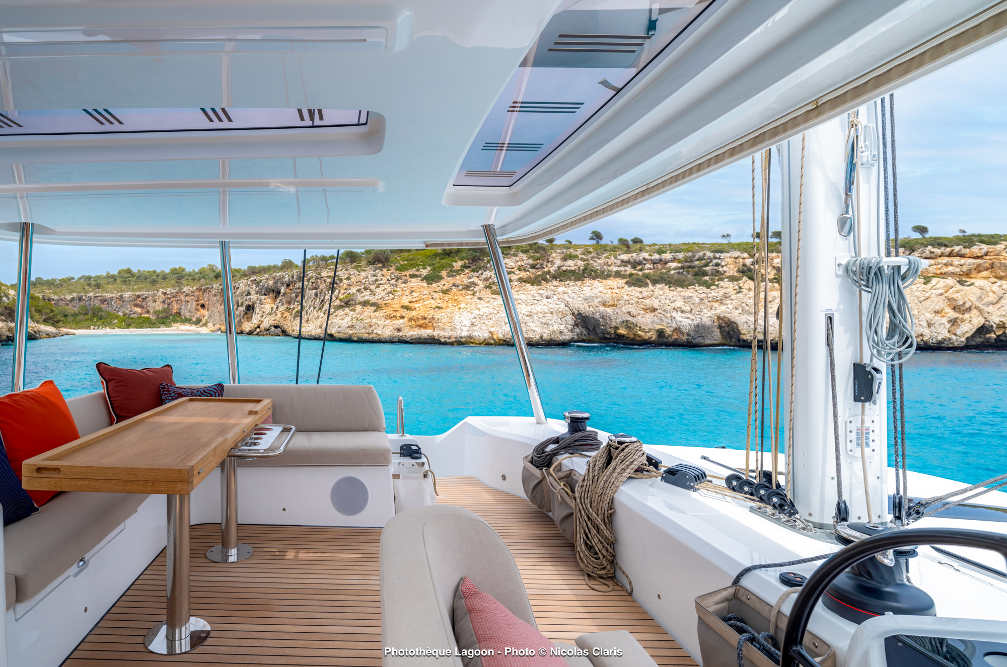Lagoon 55 — photo 11