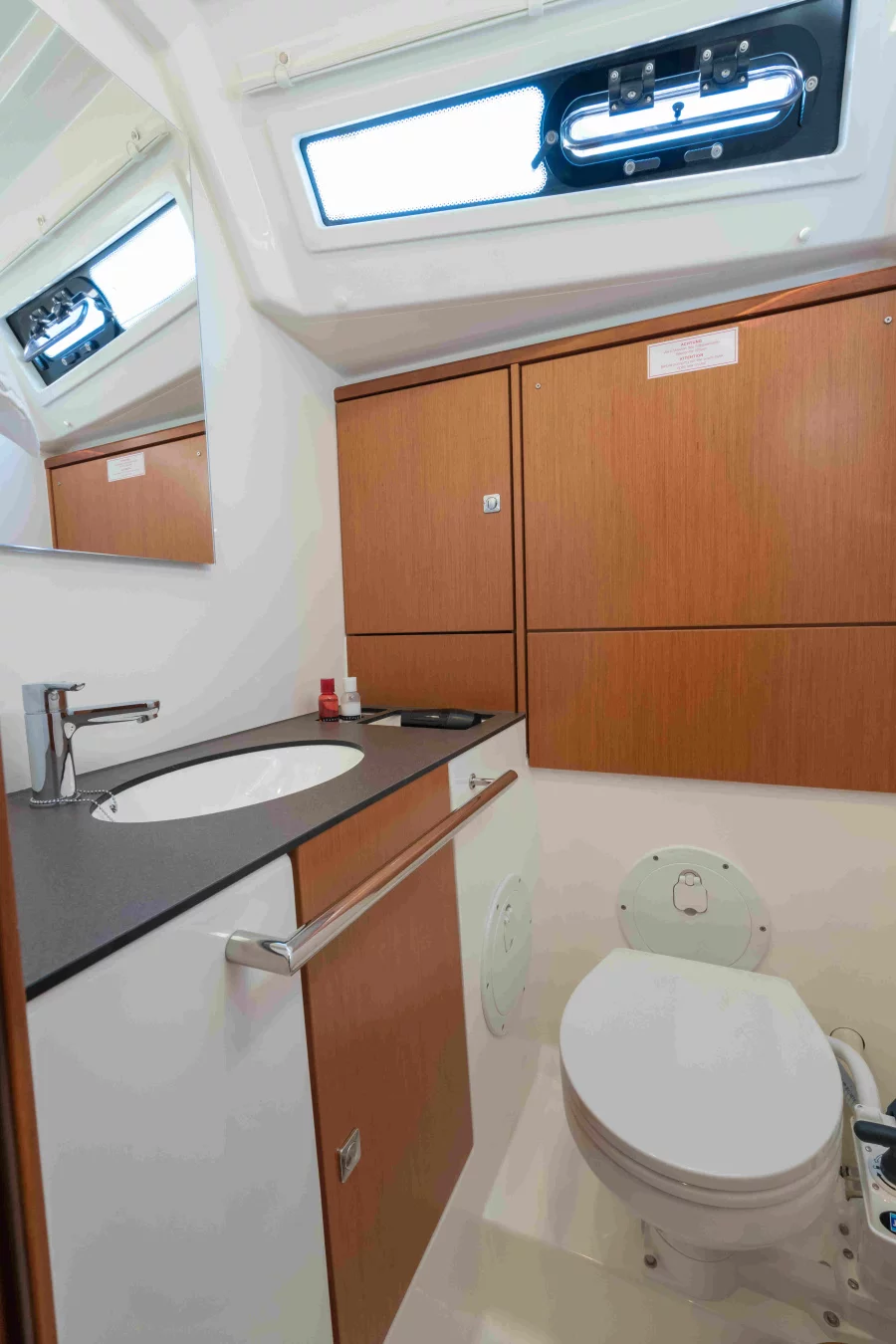Bavaria 46 Cruiser (Classy)  - 5